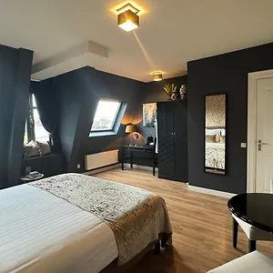  Couette-café Canal House The Tannery