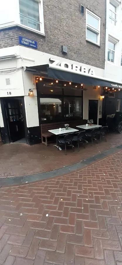 Charlotte, Not For Parties, Not A Hotel, Room With Shared Bathroom, No Kitchen Amsterdam