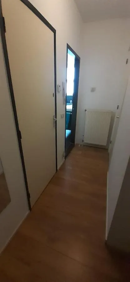 Charlotte, Not For Parties, Not A Hotel, Room With Shared Bathroom, No Kitchen Amsterdam 0*,  Netherlands