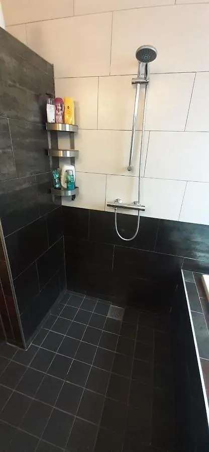 Charlotte, Not For Parties, Not A Hotel, Room With Shared Bathroom, No Kitchen Amsterdam