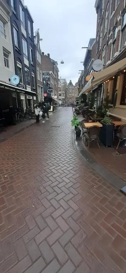 Bed & Breakfast Charlotte, Not For Parties, Not A Hotel, Room With Shared Bathroom, No Kitchen Amsterdam